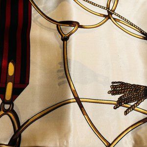 🐎 Women’s Silk-Effect Scarf – Equestrian-Inspired Elegance